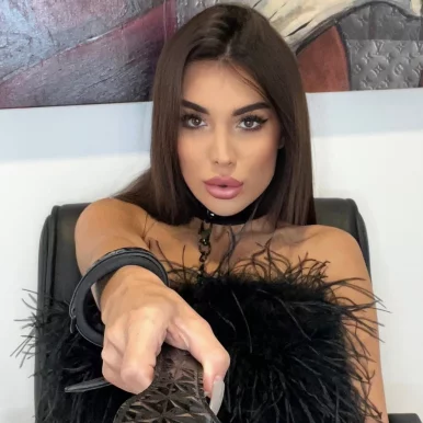 Photo of model @sophiadiorexclusive