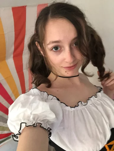 Photo of model @sophieellie_of