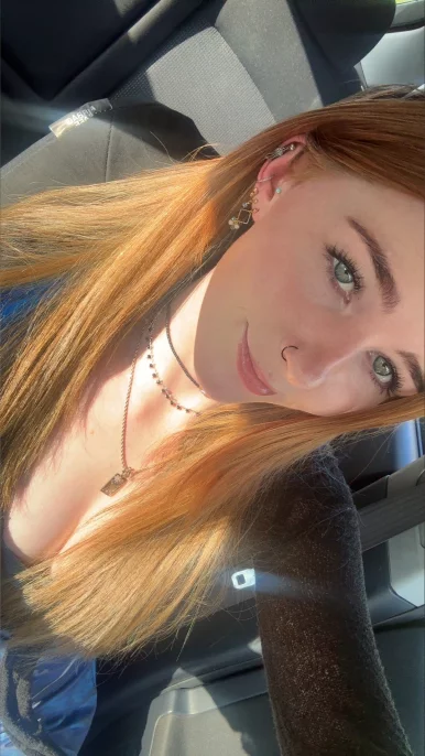 Photo of model @spicyreddxx