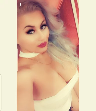 Photo of model @spicysharron