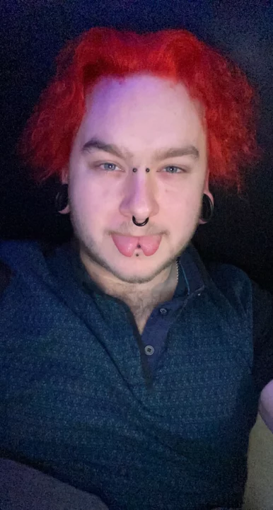 Photo of model @split.tongue420