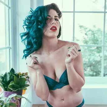 Photo of model @staggerleahh