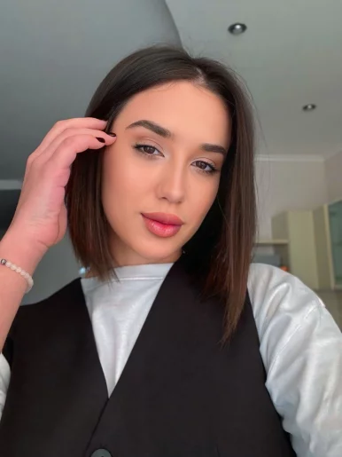 Photo of model @starry_mary