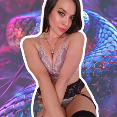 Photo of model @stefanihotsnake