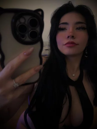 Photo of model @sukipetite