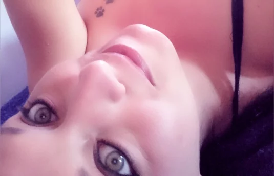 Photo of model @sultry_eyes