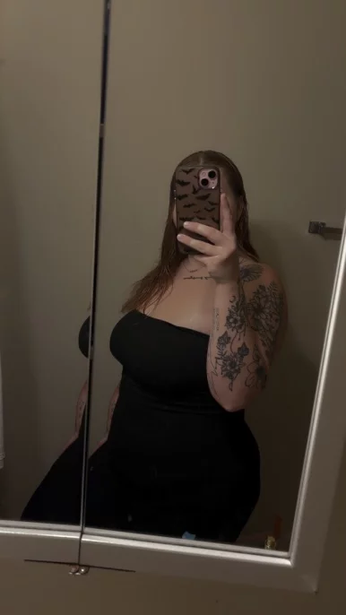 Photo of model @sultrymamaa