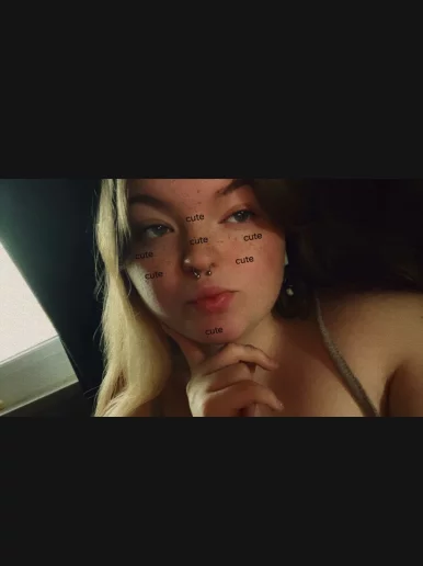 Photo of model @sweeetcherriess