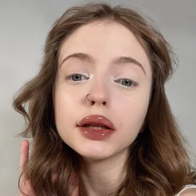 Photo of model @sweeetlillie