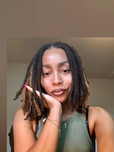 Photo of model @sweeettpotatoes