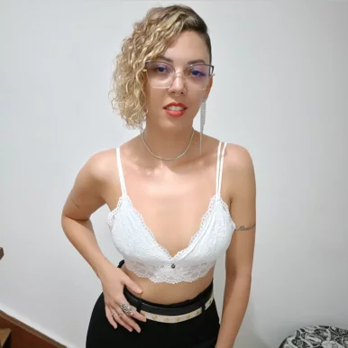 Photo of model @sweetcouplestories