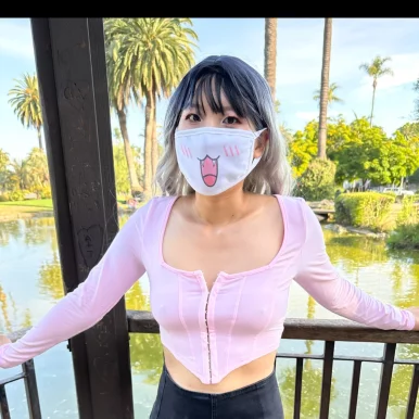 Photo of model @sweetlunajade