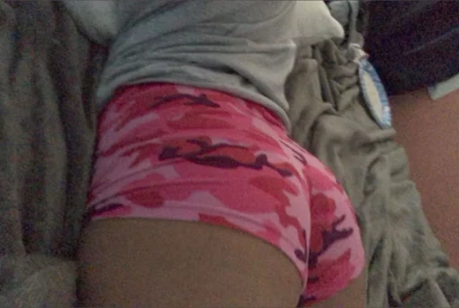 Photo of model @sweetsins18