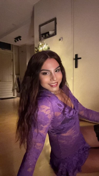 Photo of model @tatianaeu