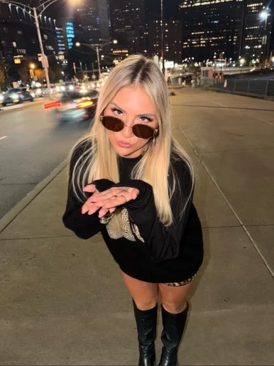 Photo of model @taylorbabyxo