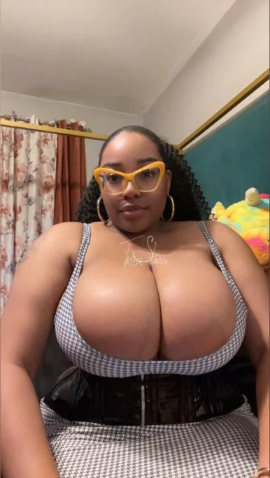 Photo of model @taylorstaxxx