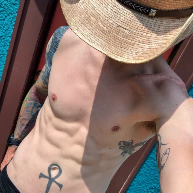 Photo of model @teaforwinterfree