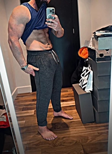 Photo of model @teddyaxxel