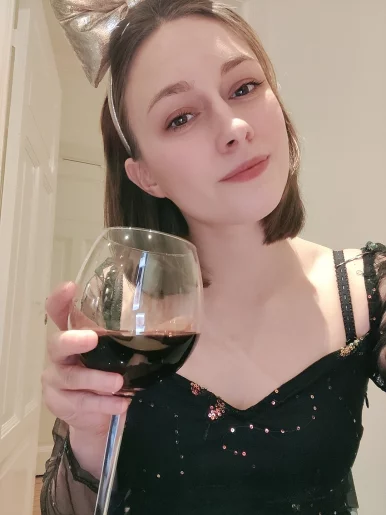 Photo of model @teenysnootfree