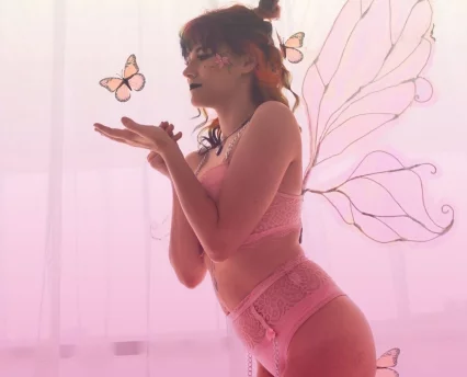 Photo of model @thatrighteouschicktease