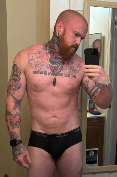 Photo of model @the_naked_ginger