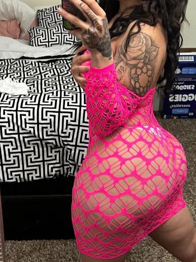 Photo of model @thebrattt26