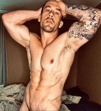 Photo of model @thechrisray