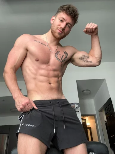 Photo of model @thekingtylerfree