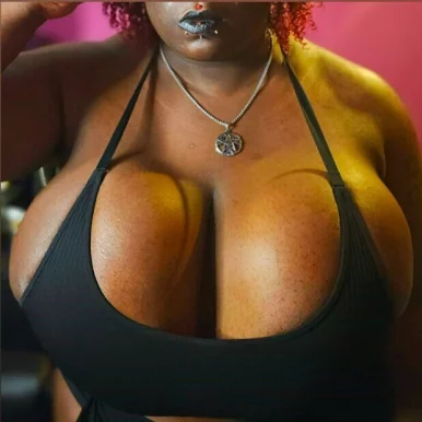 Photo of model @themadaminblack