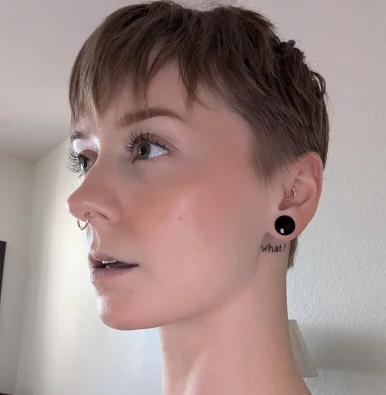 Photo of model @thenakedneighbors