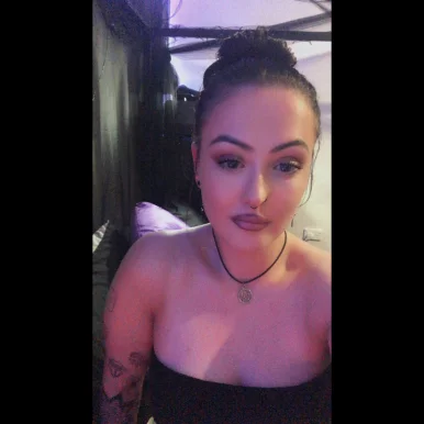 Photo of model @thenudehairdresser