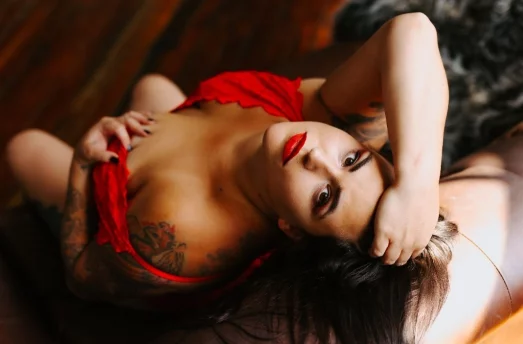 Photo of model @theshortandinked1