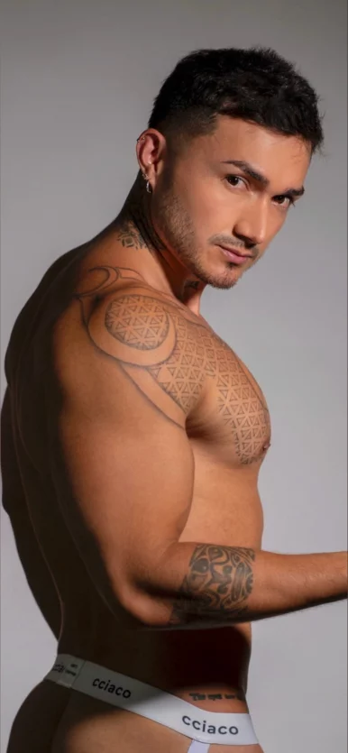 Photo of model @thiagodumontt