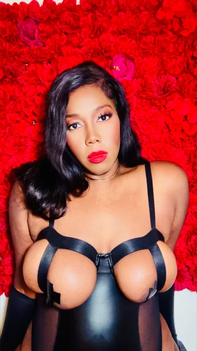 Photo of model @ticianotnice