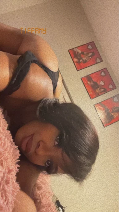 Photo of model @tiffanysky