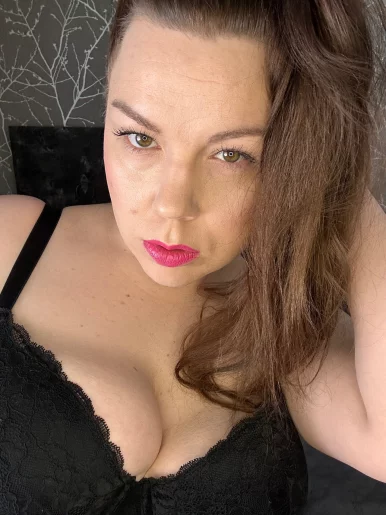 Photo of model @tikristalfree