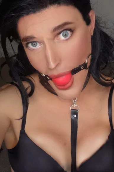 Photo of model @tinadoll