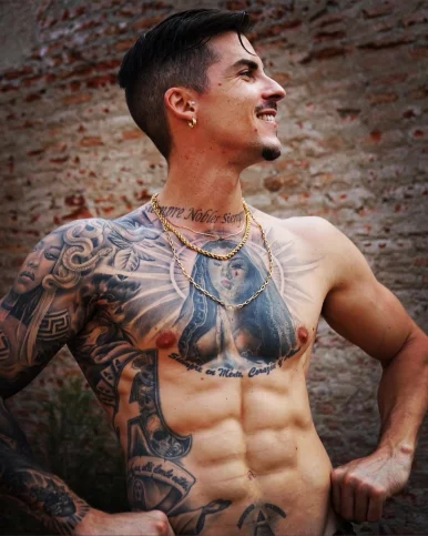 Photo of model @titoplayboyfree