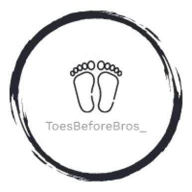 Photo of model @toesbeforebros_lite