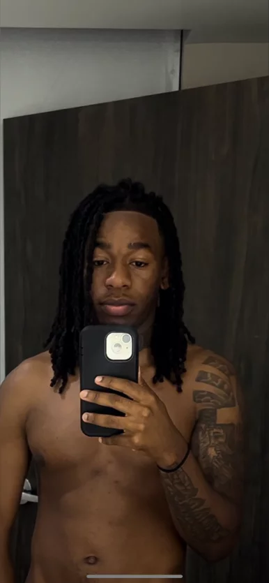 Photo of model @touchmoney.v