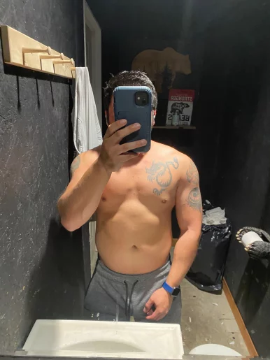 Photo of model @trashdemon