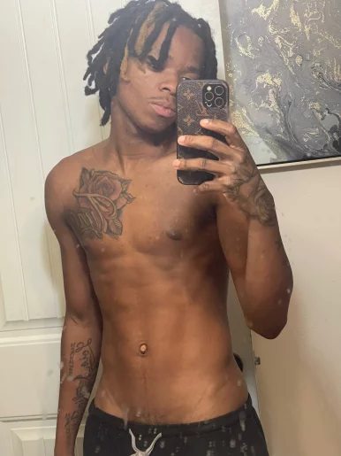 Photo of model @trillionsx