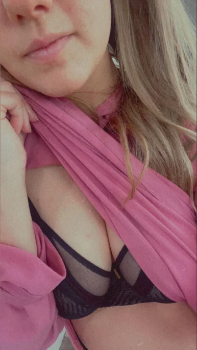 Photo of model @troubleb888