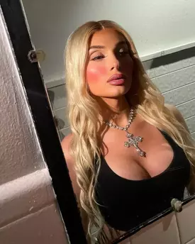 Photo of model @tsmissmaraa