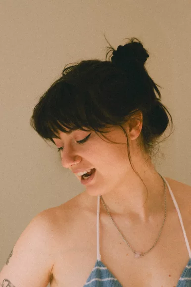 Photo of model @twokinkyvegans