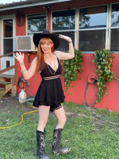 Photo of model @txgingeronfire