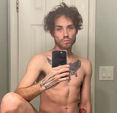 Photo of model @tyler_stone