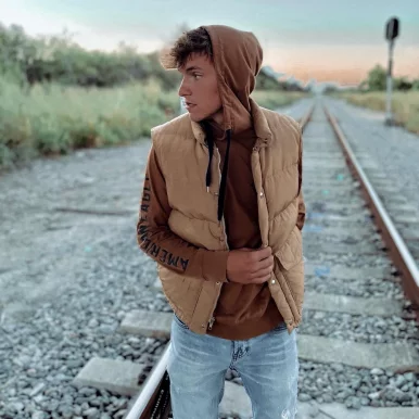 Photo of model @tylertheintern