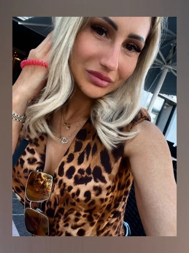 Photo of model @u529088559