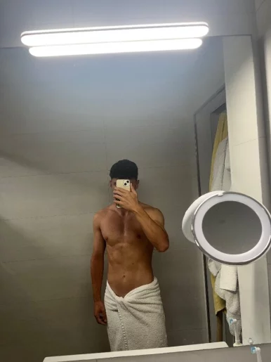 Photo of model @u529089450